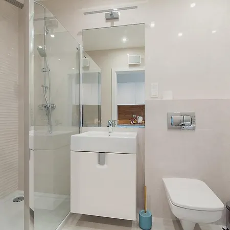 Apartment To Be - Glamour *