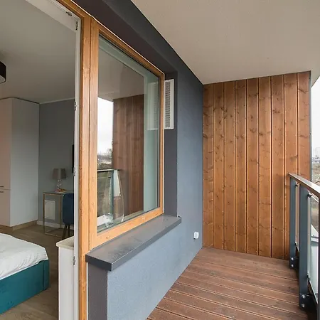 Apartment To Be - Glamour *