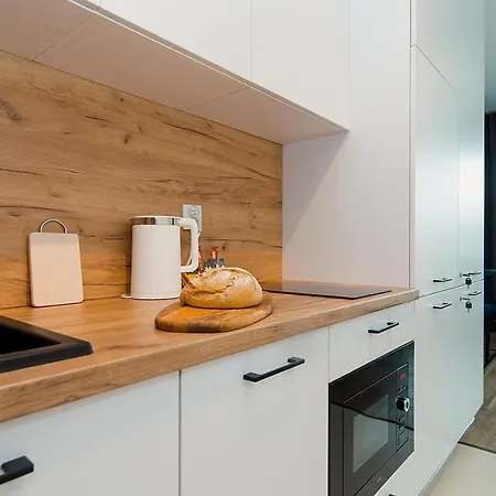 Apartment To Be - Glamour *